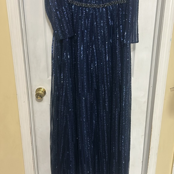 MAC DUGGAL Plunging Striped Sequin Long Sleeve Dress NWOT sz 14 - Picture 9 of 9